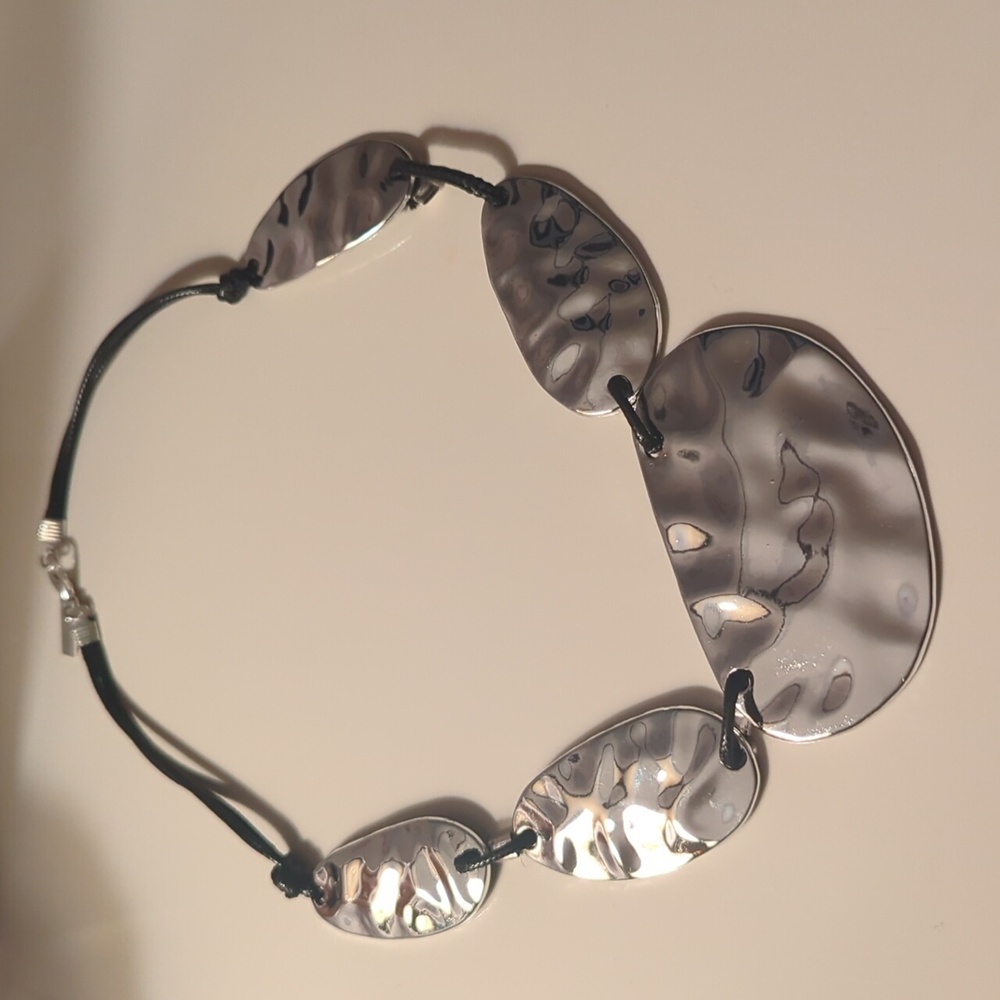 Silver Necklace NWOT